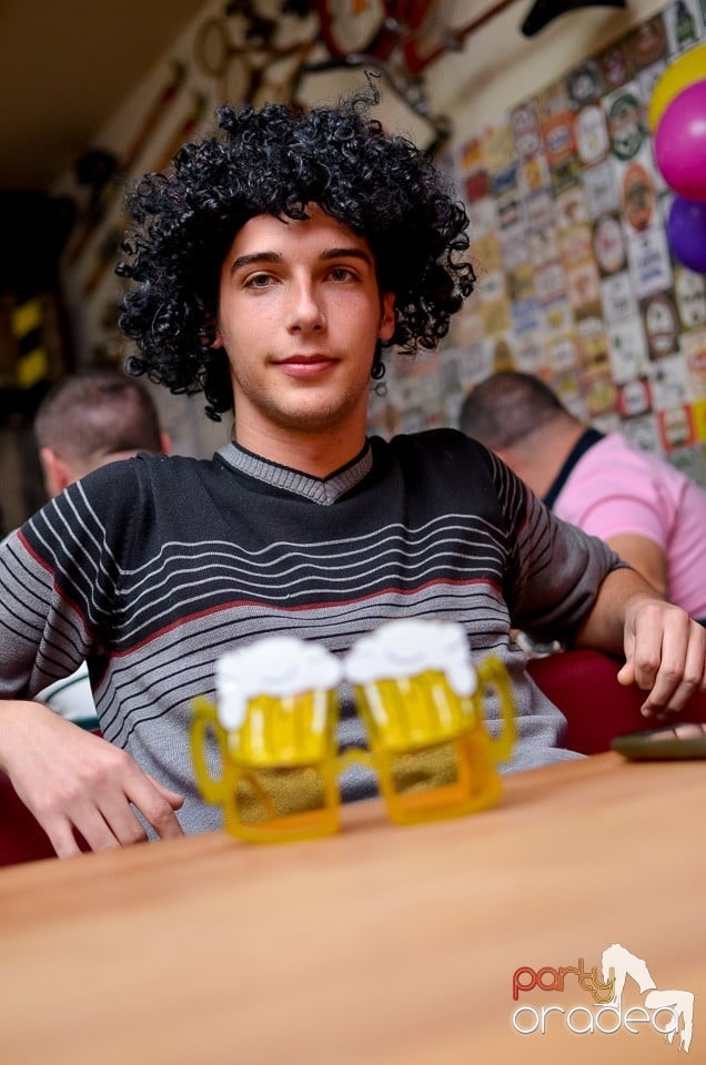 1 an cu Fabrica de Bere Retro Bistro,