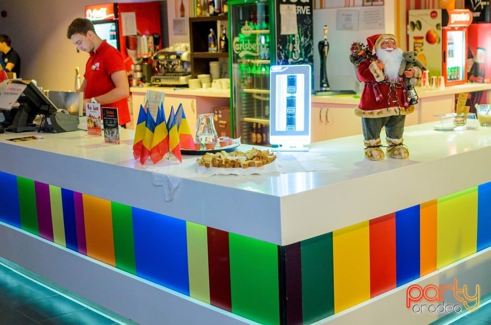 1 Decembrie la Oradea Shopping CIty, 
