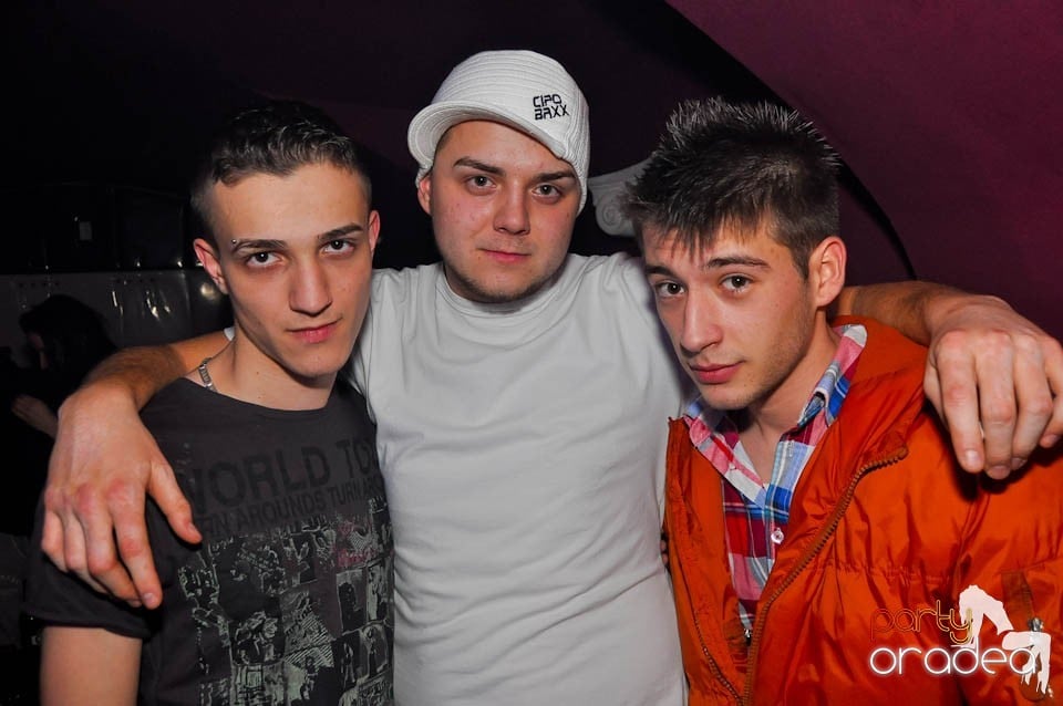 3 Style Night Party în Club Atti's, 