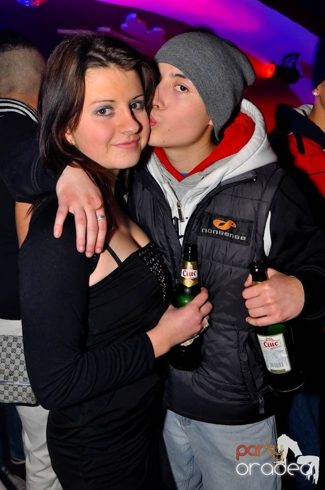 3 Style Night Party în Club Atti's, 