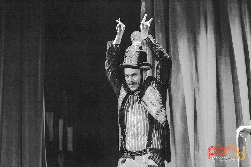 39 de trepte, Teatrul Arcadia