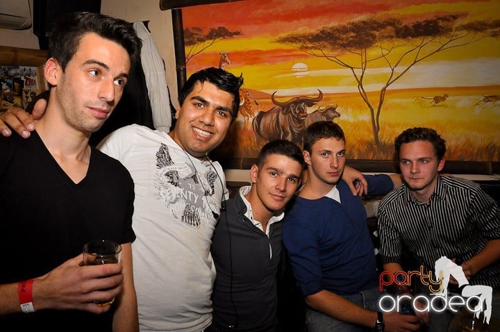 Afterparty în Zulu, Zulu Caffe