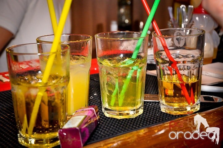 Afterparty în Zulu, Zulu Caffe