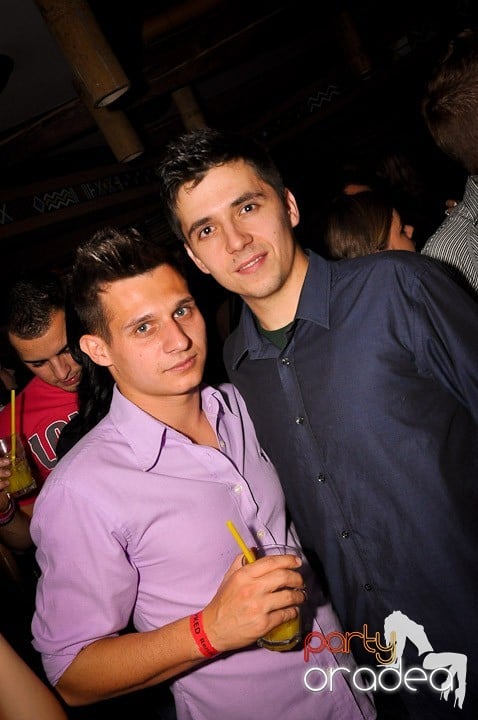 Afterparty în Zulu, Zulu Caffe