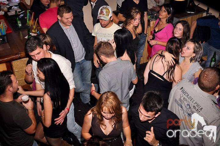 Afterparty în Zulu, Zulu Caffe