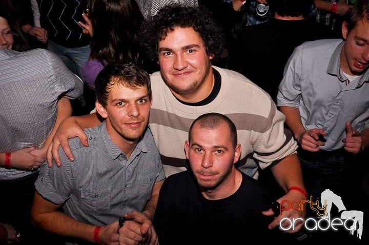 Afterparty în Zulu, Zulu Caffe