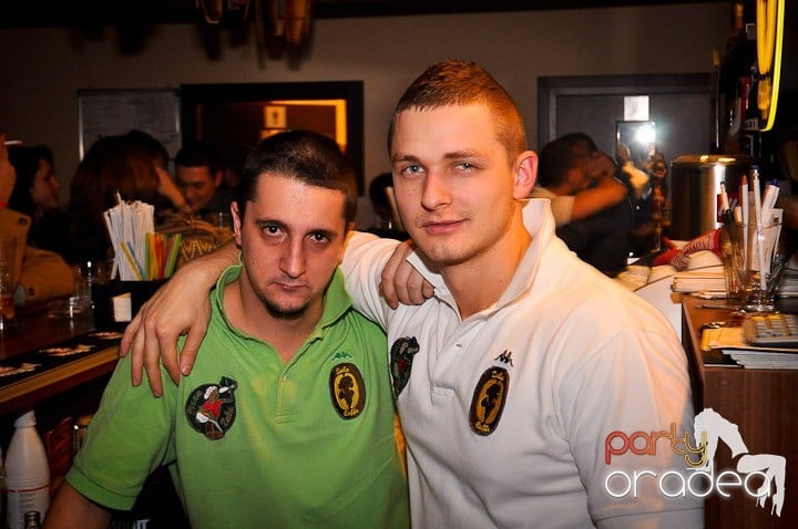 Afterparty în Zulu, Zulu Caffe