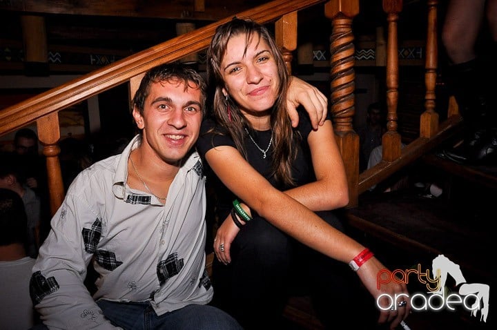 Afterparty în Zulu, Zulu Caffe