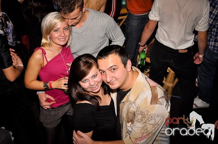 Afterparty în Zulu, Zulu Caffe