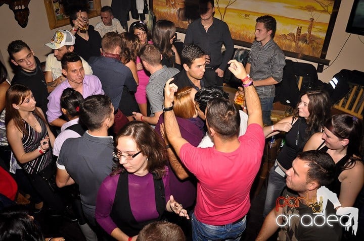 Afterparty în Zulu, Zulu Caffe