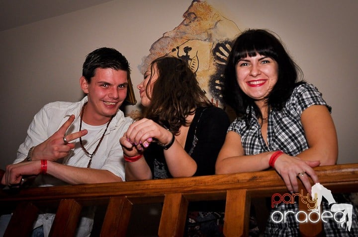 Afterparty în Zulu, Zulu Caffe