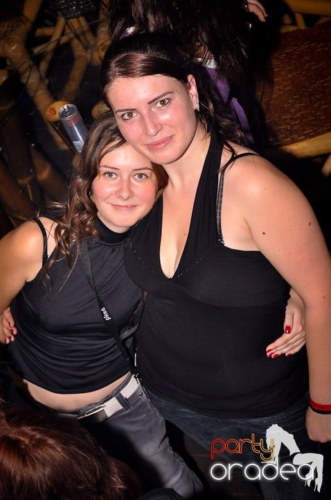 Afterparty în Zulu, Zulu Caffe