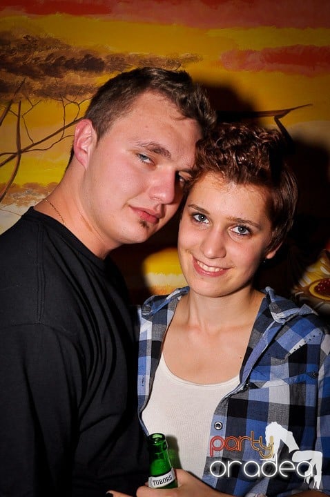 Afterparty în Zulu, Zulu Caffe