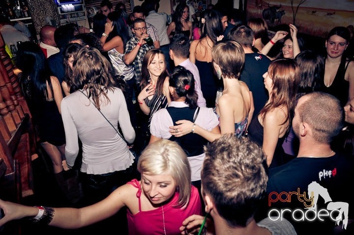 Afterparty în Zulu, Zulu Caffe