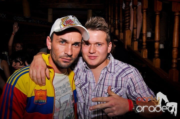 Afterparty în Zulu, Zulu Caffe