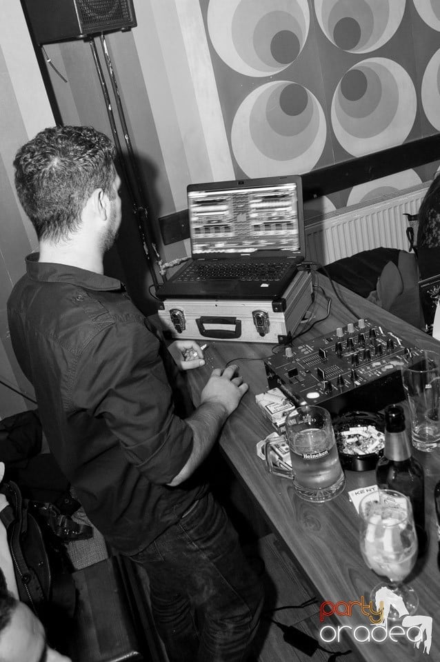 All Night Party în Juice, Juice