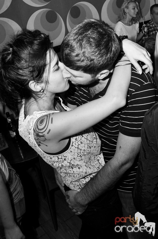 All Night Party în Juice, Juice