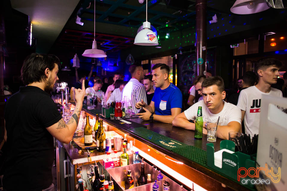 All Time Hits, Green Pub