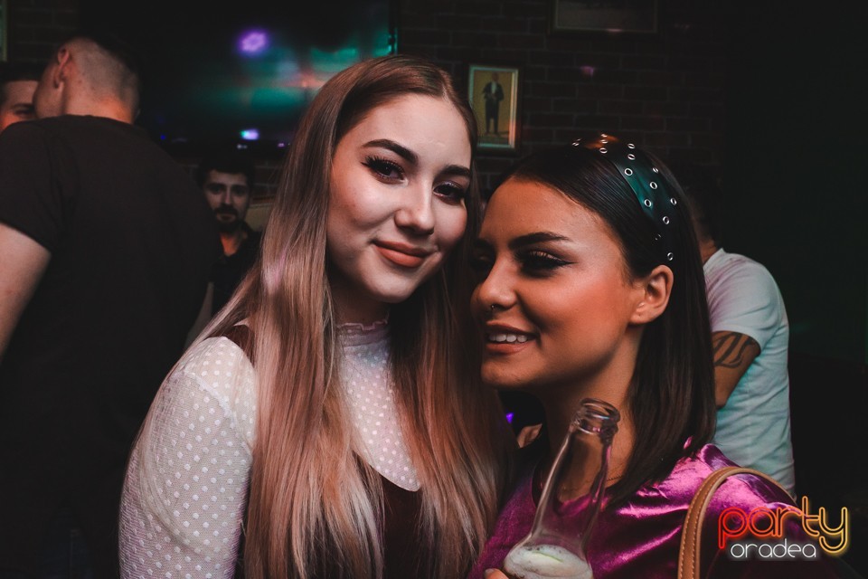 All Time Hits, Green Pub