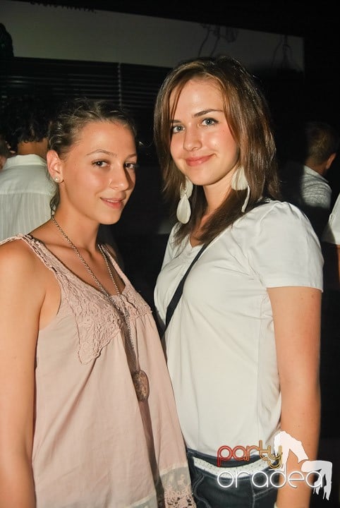 Almud & Konstantin at The Lounge Champagne Bar Boutiqe, The Lounge