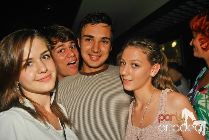 Almud & Konstantin at The Lounge Champagne Bar Boutiqe, The Lounge