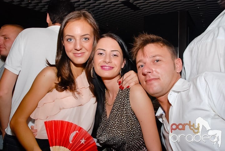 Almud & Konstantin at The Lounge Champagne Bar Boutiqe, The Lounge