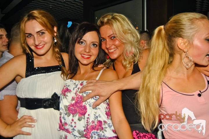 Almud & Konstantin at The Lounge Champagne Bar Boutiqe, The Lounge