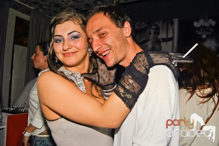 Almud & Konstantin at The Lounge Champagne Bar Boutiqe, The Lounge