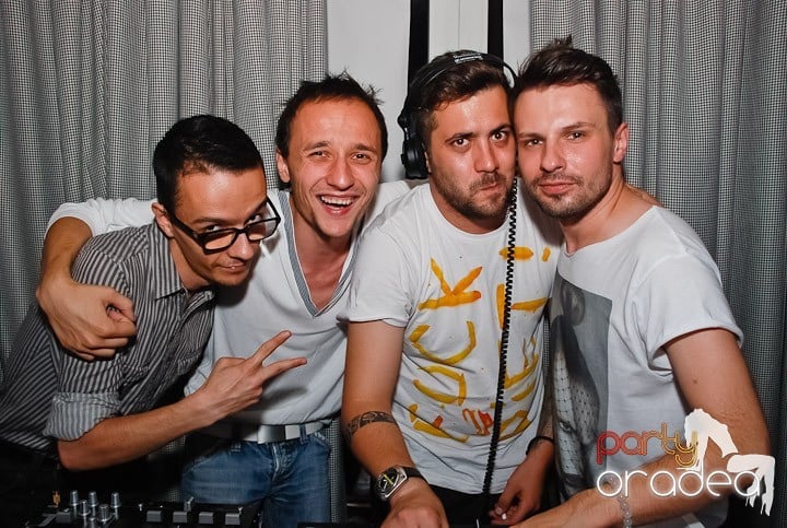 Almud & Konstantin at The Lounge Champagne Bar Boutiqe, The Lounge