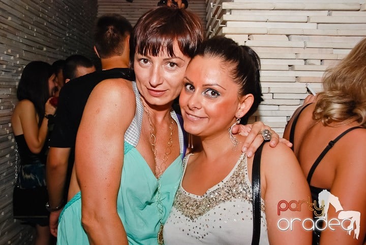 Almud & Konstantin at The Lounge Champagne Bar Boutiqe, The Lounge