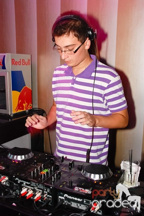 Amadeea @ Kadó Cafe, 