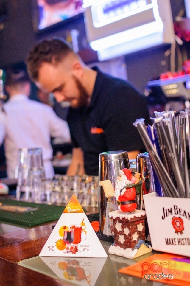 Amsterdam Crisstia, Juice