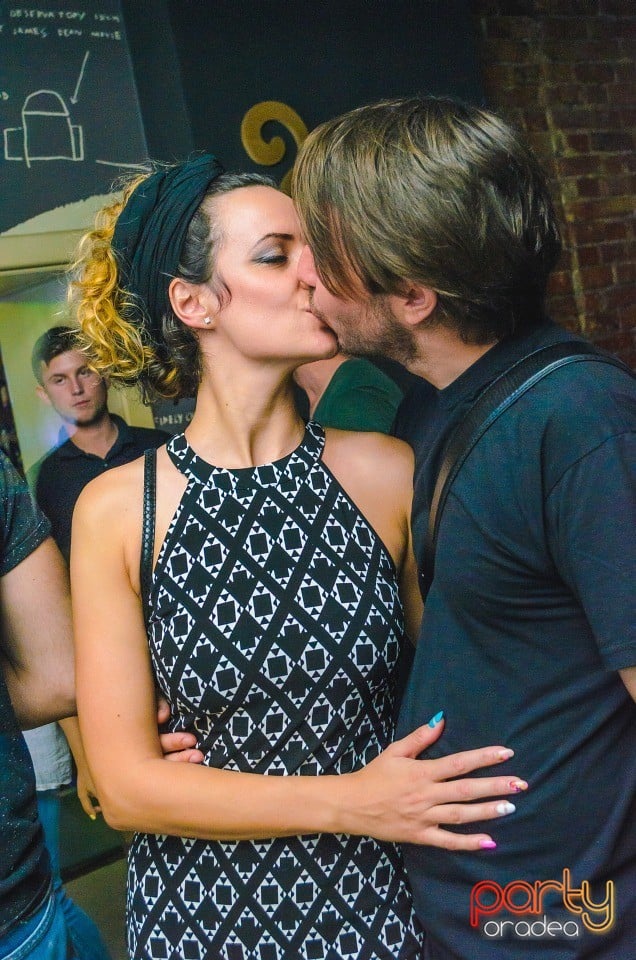 Amsterdam Crisstia, Juice