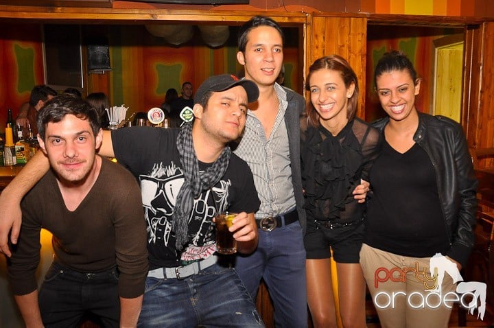 Atmosferă de party în Juice, Juice