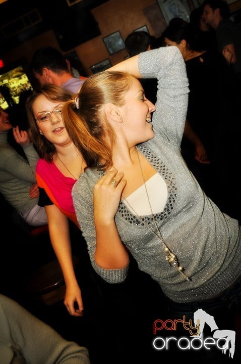 Atmosferă de party în Lord's Pub, Lord's Pub