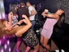 Atmosferă incendiară în Club Life