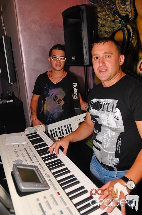 Atmosferă incendiară în Club Rio, 