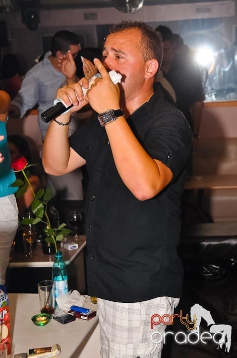 Atmosferă incendiară în Club Rio, 