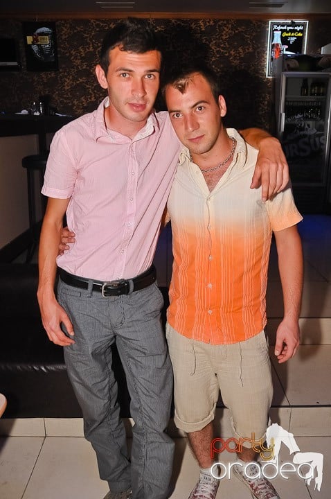 Atmosferă incendiară în Club Rio, 