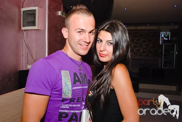 Atmosferă incendiară în Club Rio, 