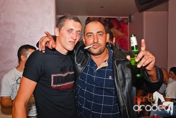 Atmosferă incendiară în Club Rio, 