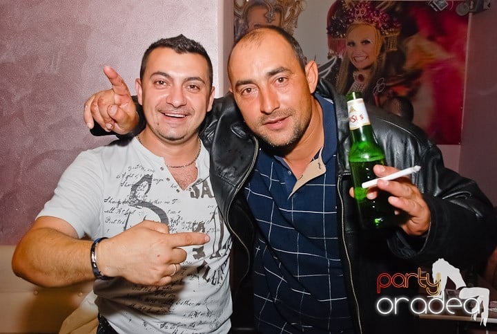 Atmosferă incendiară în Club Rio, 