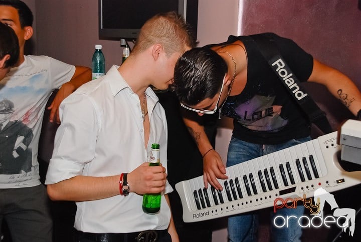 Atmosferă incendiară în Club Rio, 