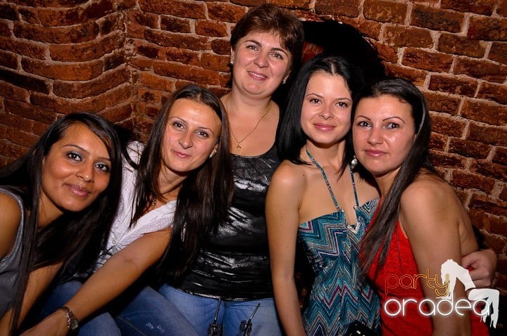 Atmosferă incendiară în Escape, 