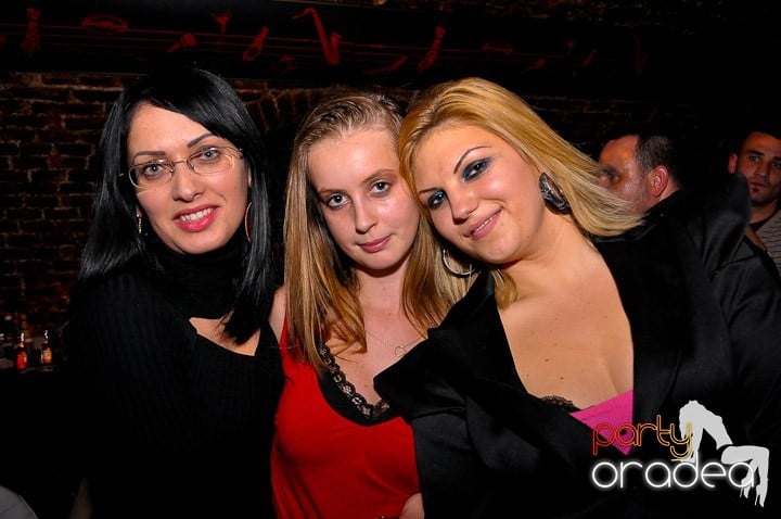 Atmosferă incendiară în Escape, 