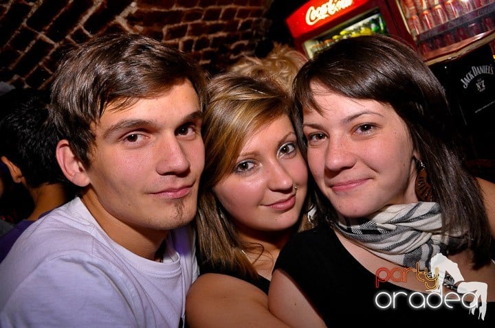 Atmosferă incendiară în Escape, 