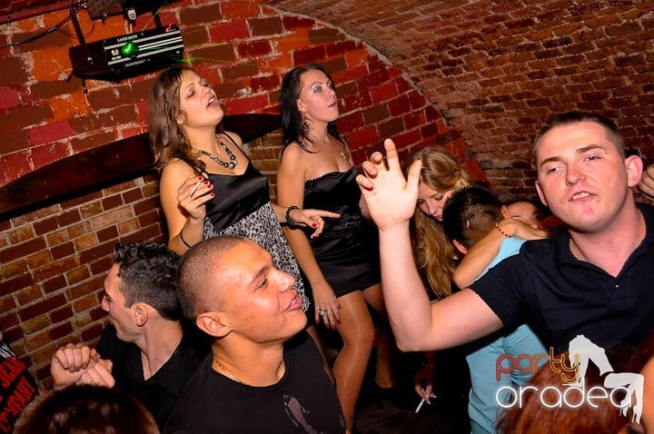 Atmosferă incendiară în Escape, 