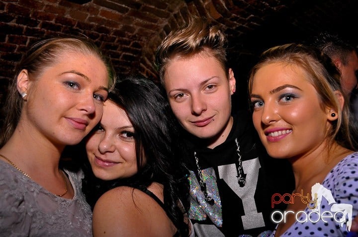 Atmosferă incendiară în Escape, 