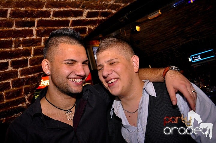 Atmosferă incendiară în Escape, 