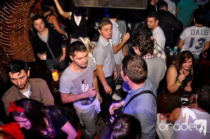 Atmosferă incendiară în Escape, 